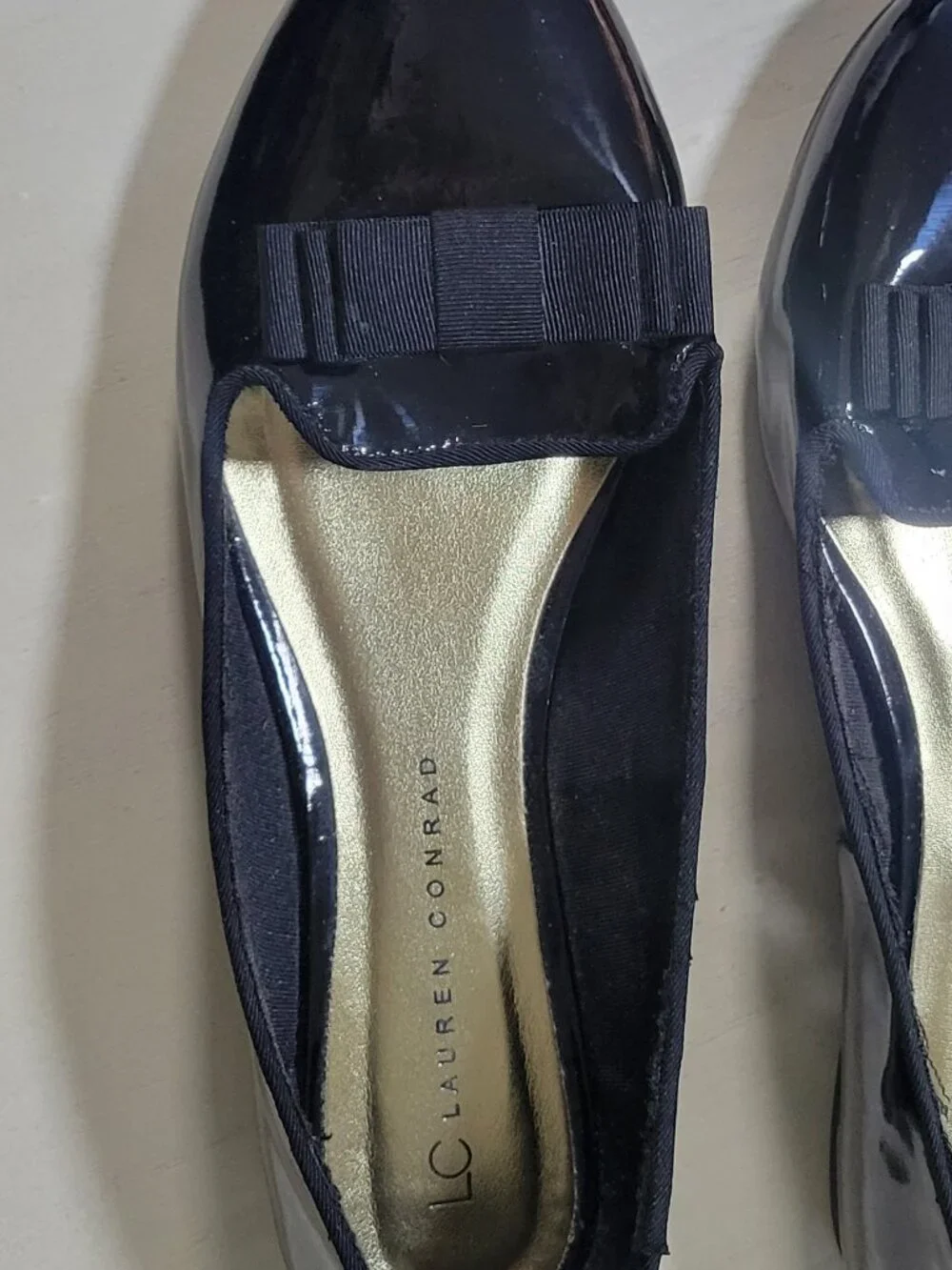 LC - Lauren Conrad Black Faux Patent Leather Loafers [Item # SF02]